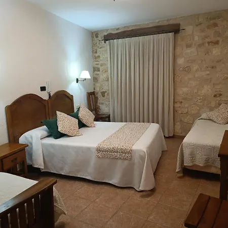 Hotel Decerca Prádena