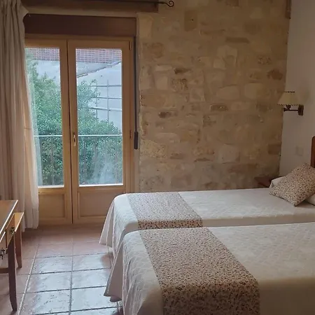 Decerca Hotel *