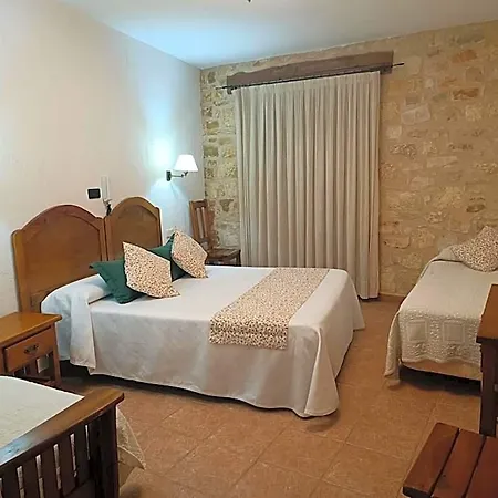 Hotel Decerca Prádena