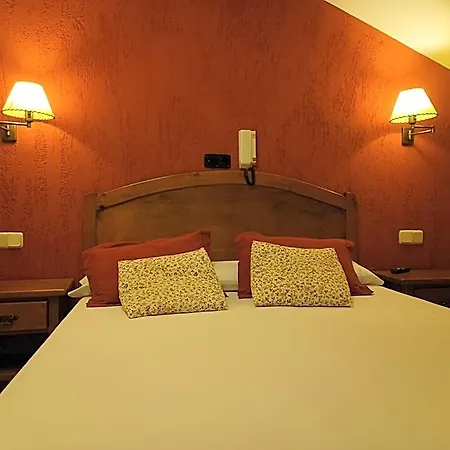 Decerca Hotel