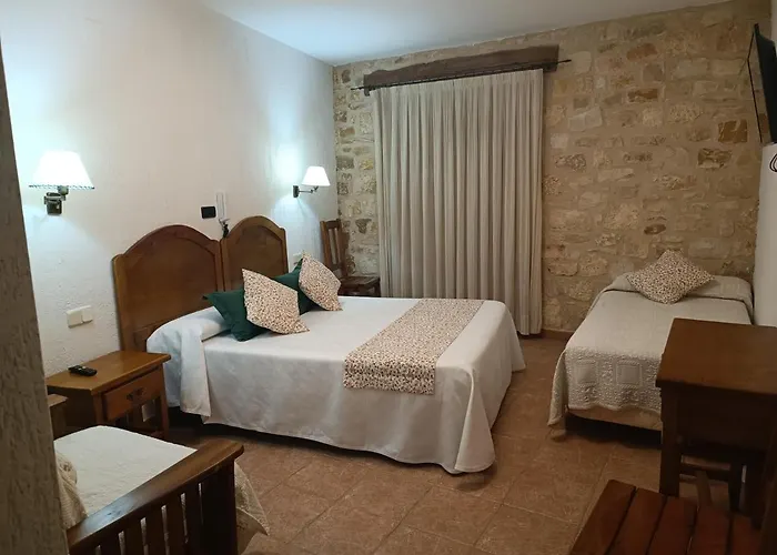 Hotel Decerca Prádena